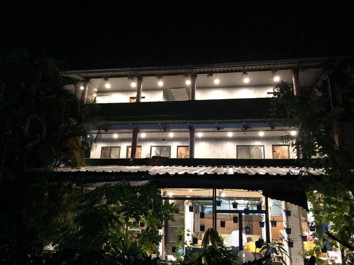 Aariv Inn Baga Beach Εξωτερικό φωτογραφία