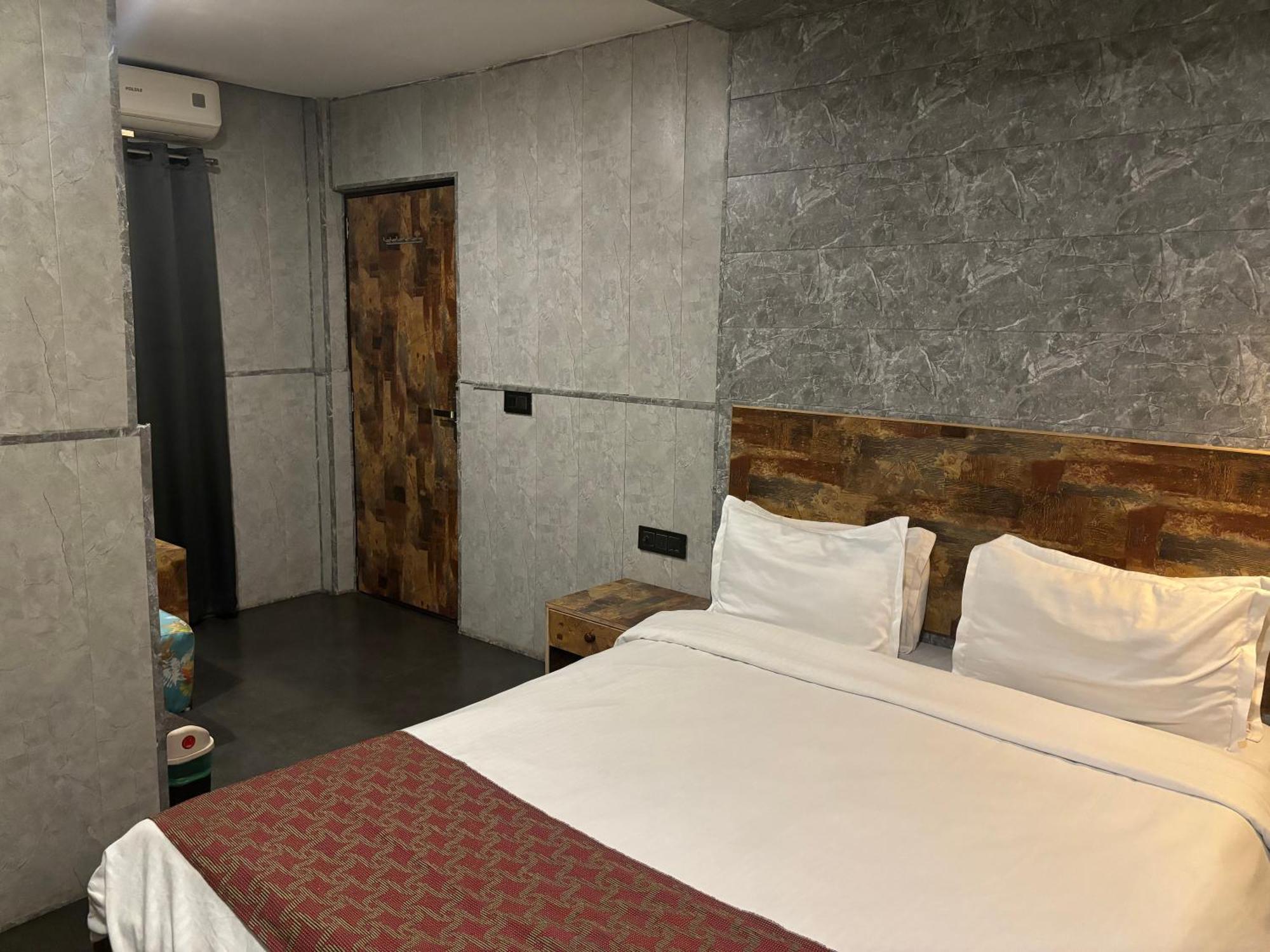 Aariv Inn Baga Beach Εξωτερικό φωτογραφία